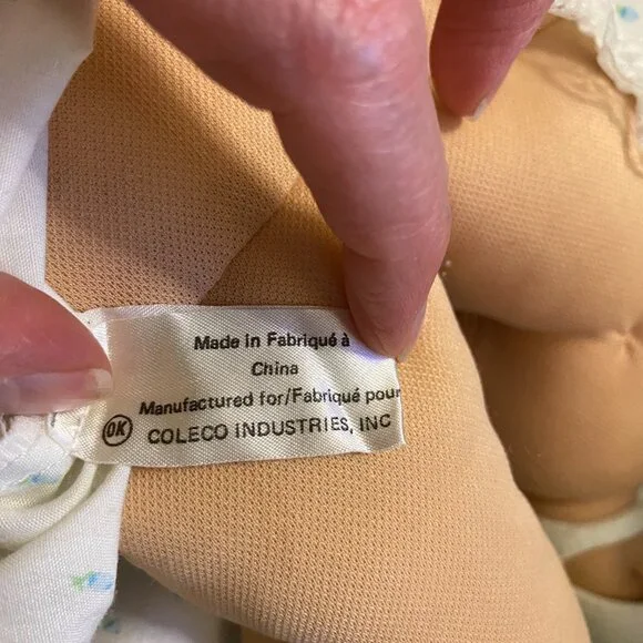 1983 Cabbage Patch Kids Doll Green Eyes Short Curly Blonde Hair CPK Outfit+Shoes - Picture 14 of 15